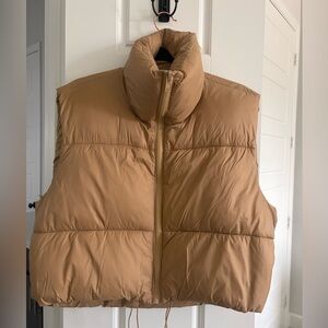 Cropped Camel Puffer Vest